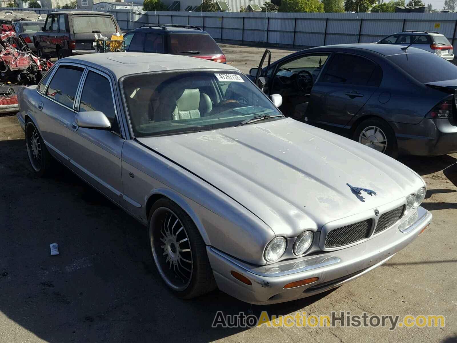 2002 JAGUAR XJR, SAJDA15B92MF49775