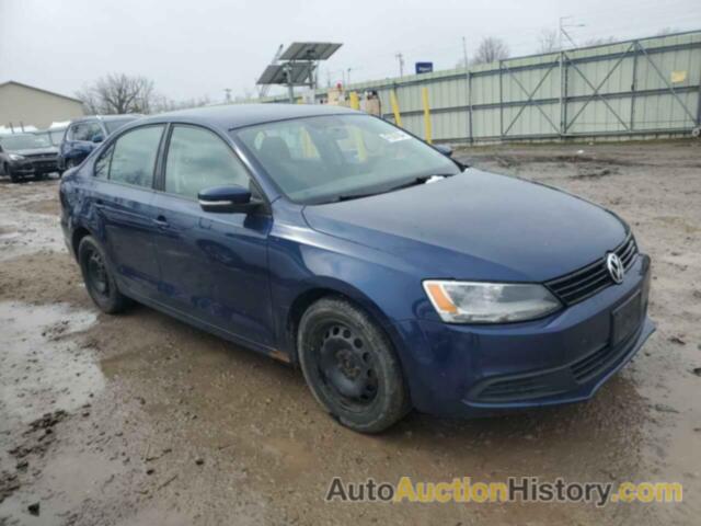 VOLKSWAGEN JETTA SE, 3VWDX7AJ7BM073120