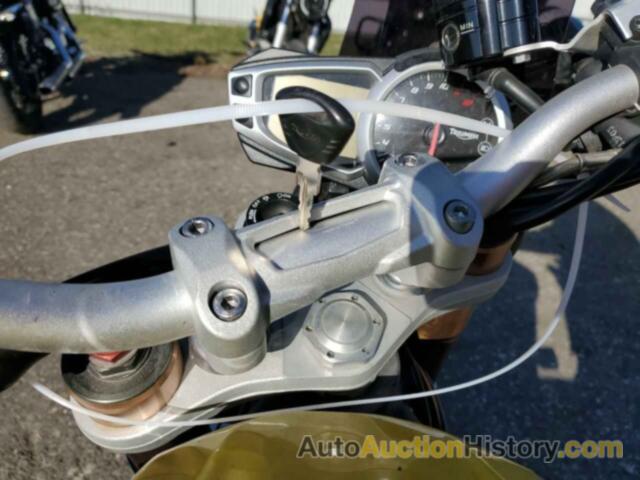 TRIUMPH MOTORCYCLE SPEEDTRIPL ABS, SMTN01PK2DT565472
