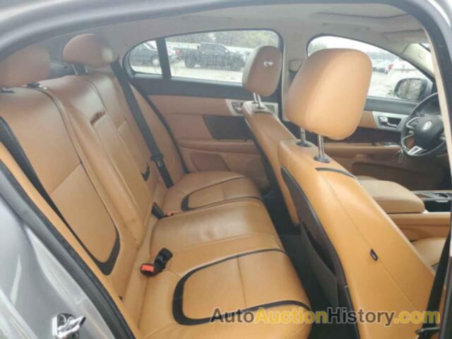 JAGUAR XF PORTFOLIO, SAJWA0HB4CLS57762