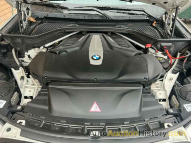 BMW X5 XDRIVE50I, 5UXKR6C55E0J72202