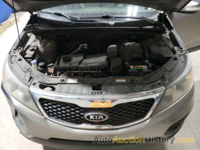 KIA SORENTO BASE, 5XYKT3A10BG092958