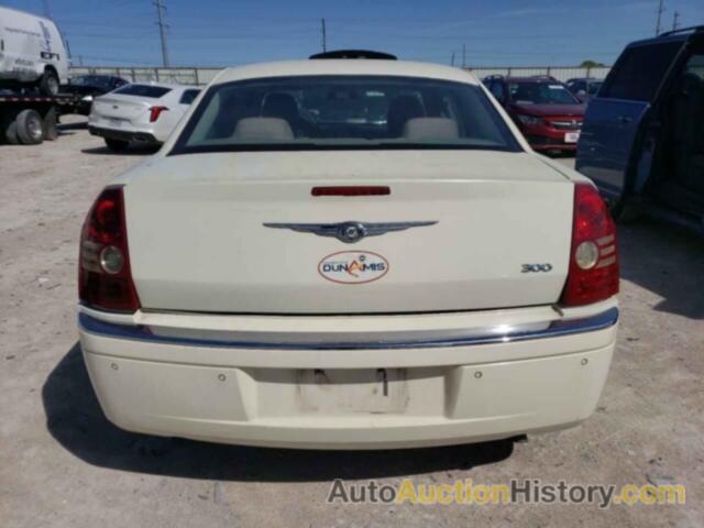 CHRYSLER 300 LX, 2C3KA43D39H553606