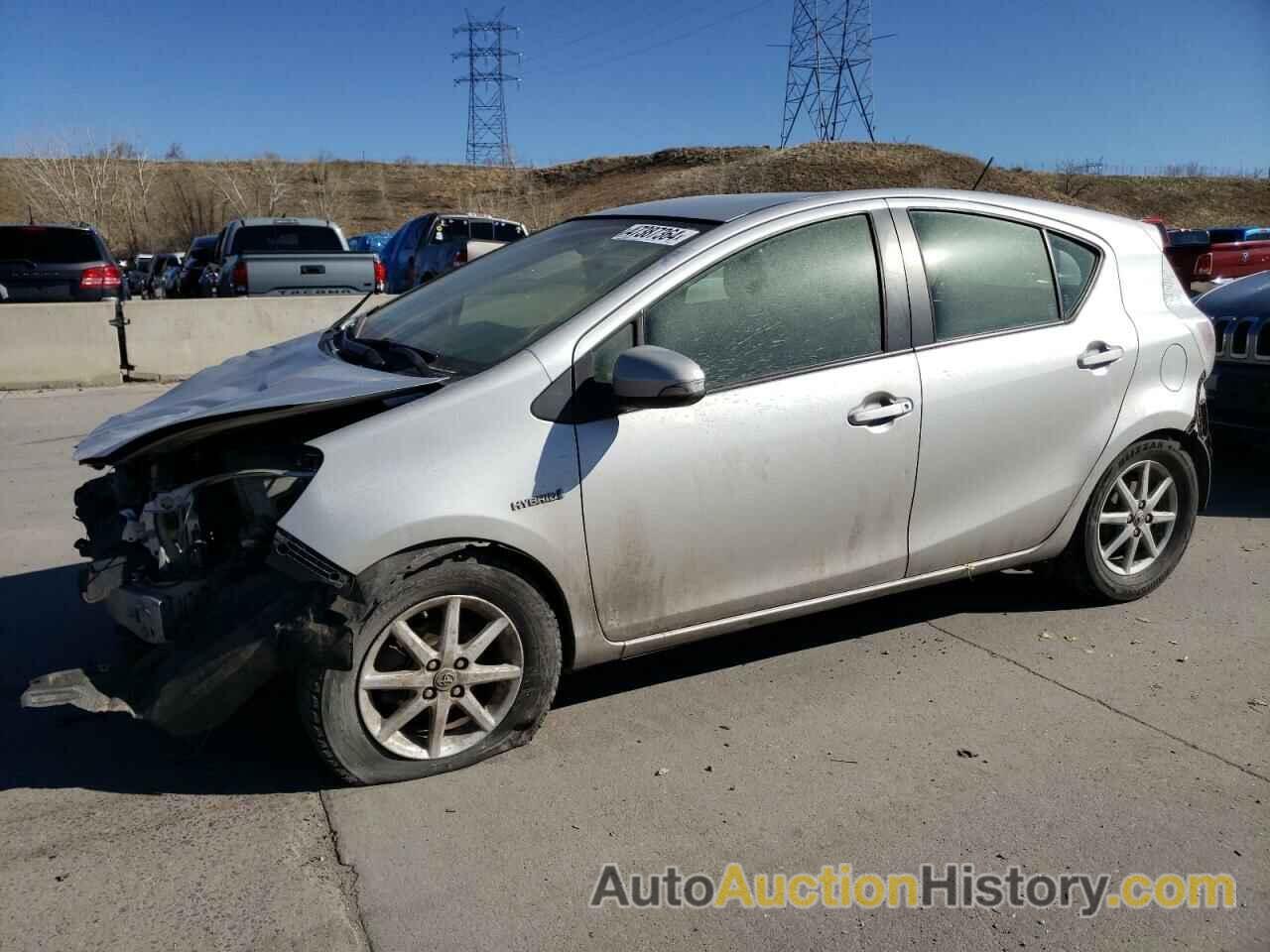 TOYOTA PRIUS, JTDKDTB3XD1545967