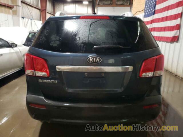 KIA SORENTO BASE, 5XYKTDA25BG096129