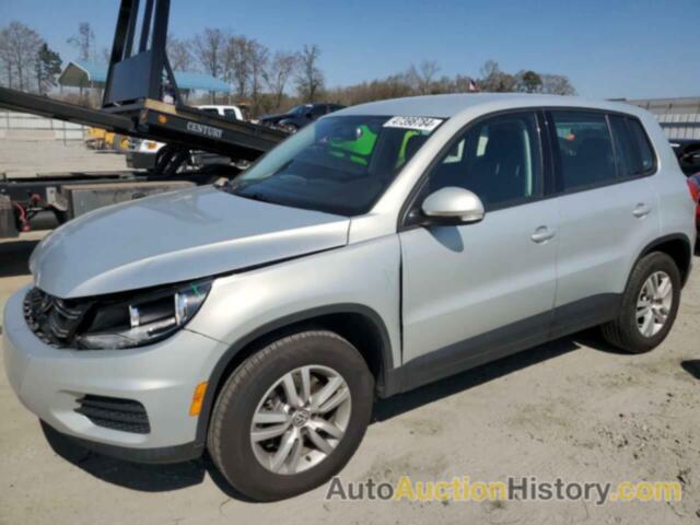 VOLKSWAGEN TIGUAN S, WVGAV3AX7DW572555