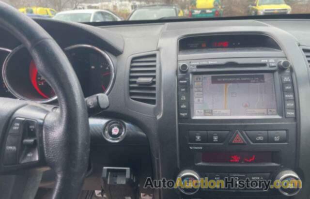 KIA SORENTO SX, 5XYKWDA23DG404408