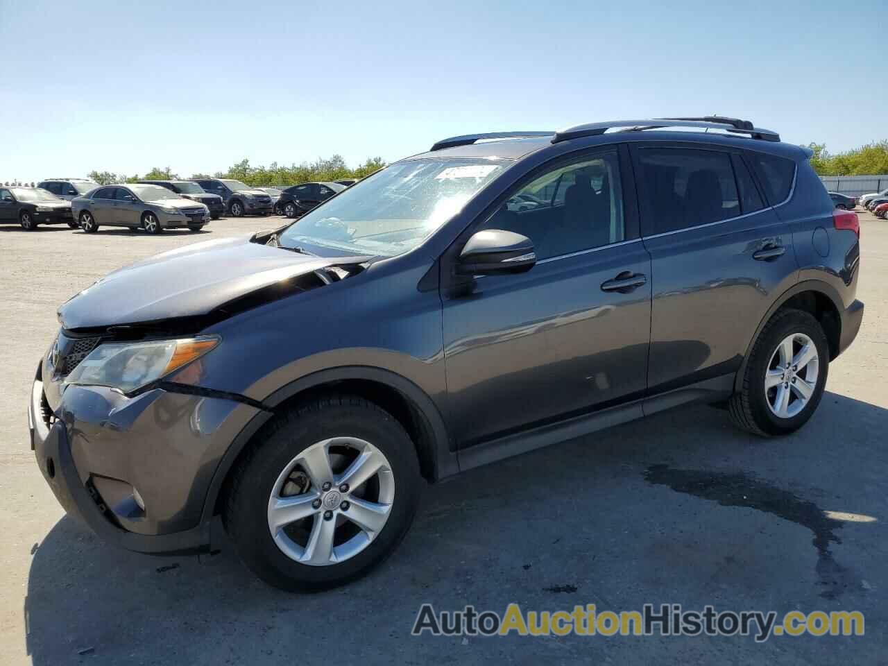 TOYOTA RAV4 XLE, JTMWFREV6EJ012740