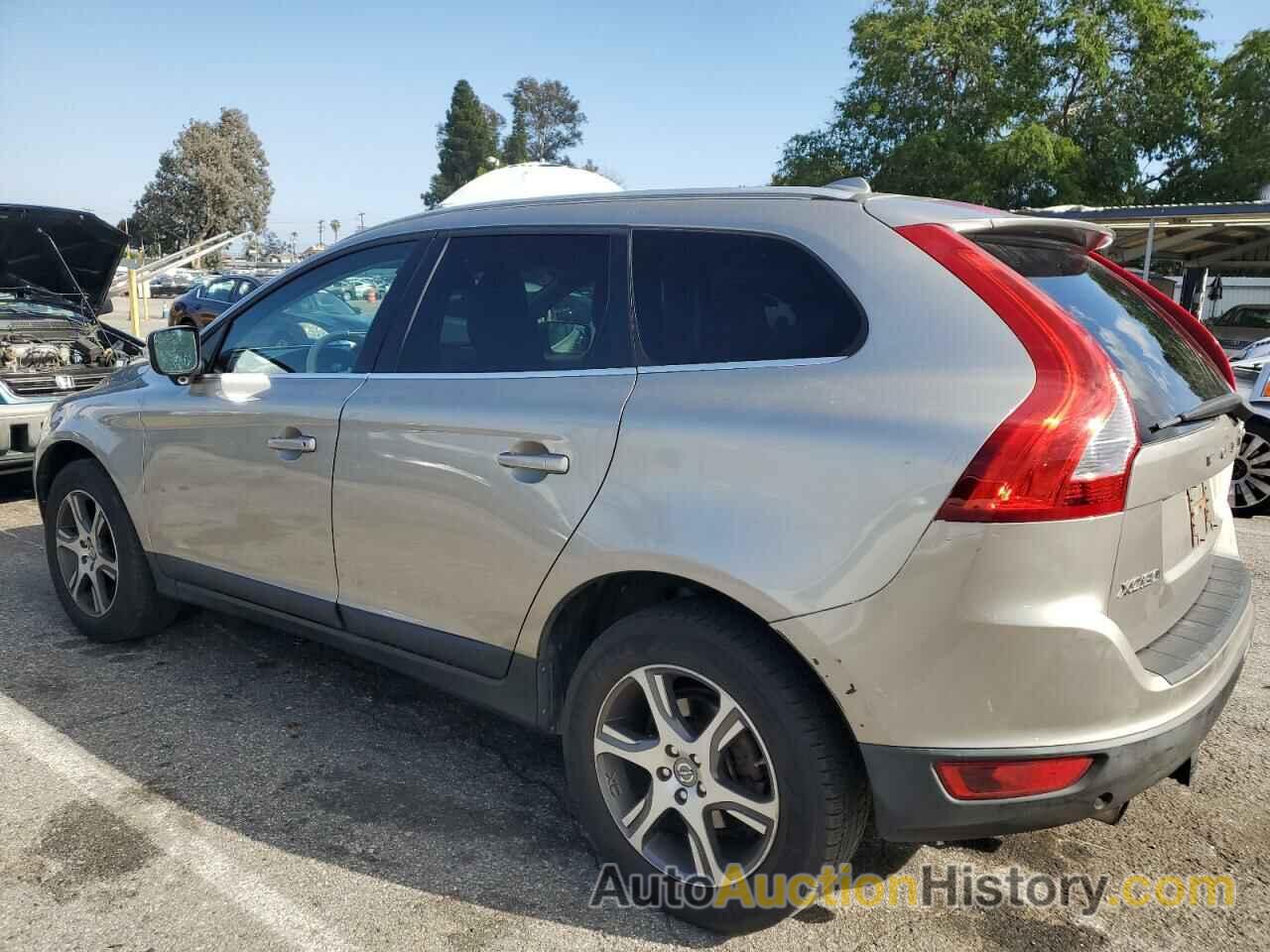 VOLVO XC60 T6, YV4902DZ5B2147558