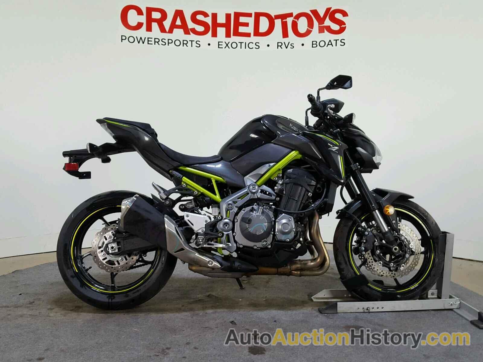 2017 KAWASAKI ZR900, JKAZR2A12HDA16296