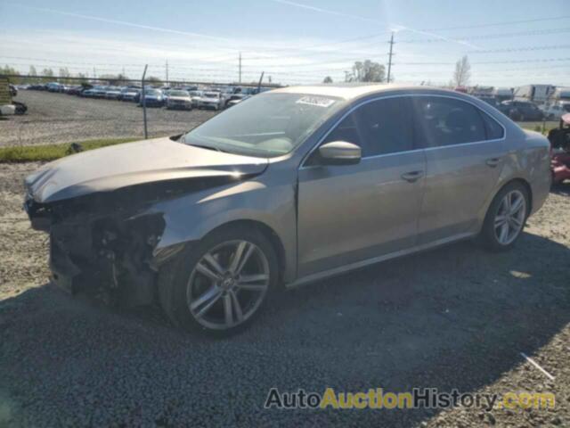 VOLKSWAGEN PASSAT SE, 1VWBV7A38FC050533