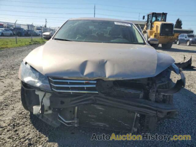 VOLKSWAGEN PASSAT SE, 1VWBV7A38FC050533