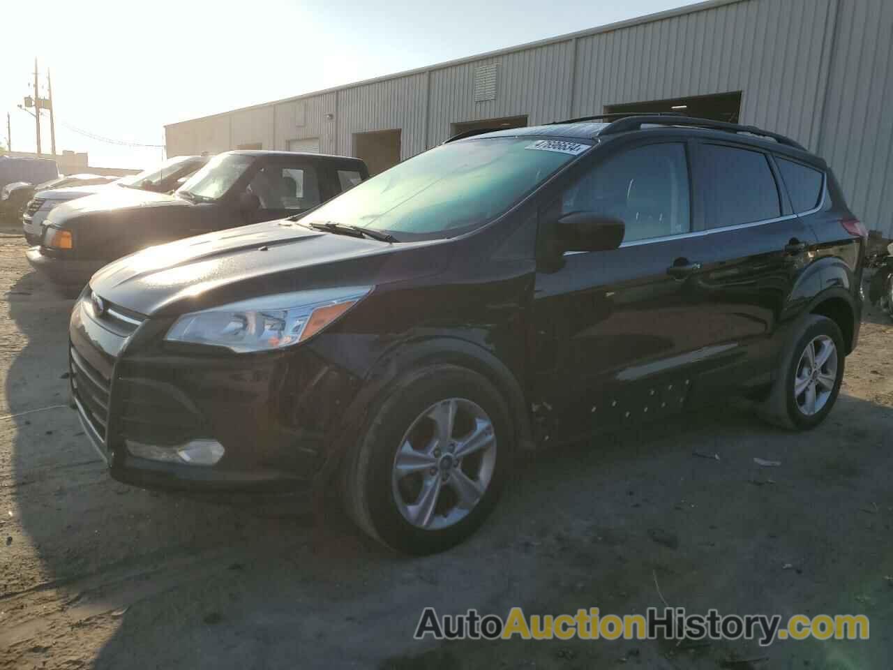 FORD ESCAPE SE, 1FMCU0GXXDUD51772