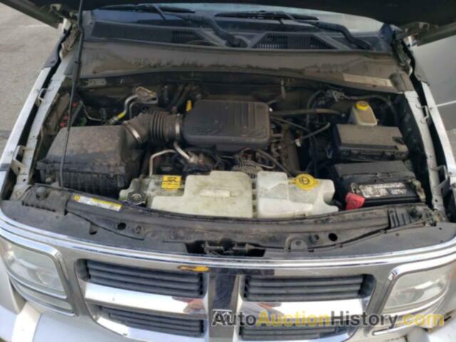 DODGE NITRO SLT, 1D8GT58K98W127607