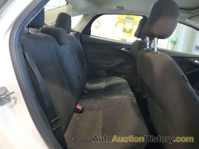 FORD FOCUS SE, 1FADP3F27GL367709