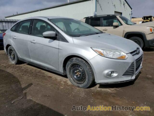 FORD FOCUS SE, 1FAHP3F22CL368391