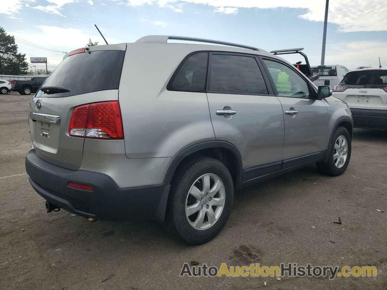 KIA SORENTO LX, 5XYKT3A6XDG367301