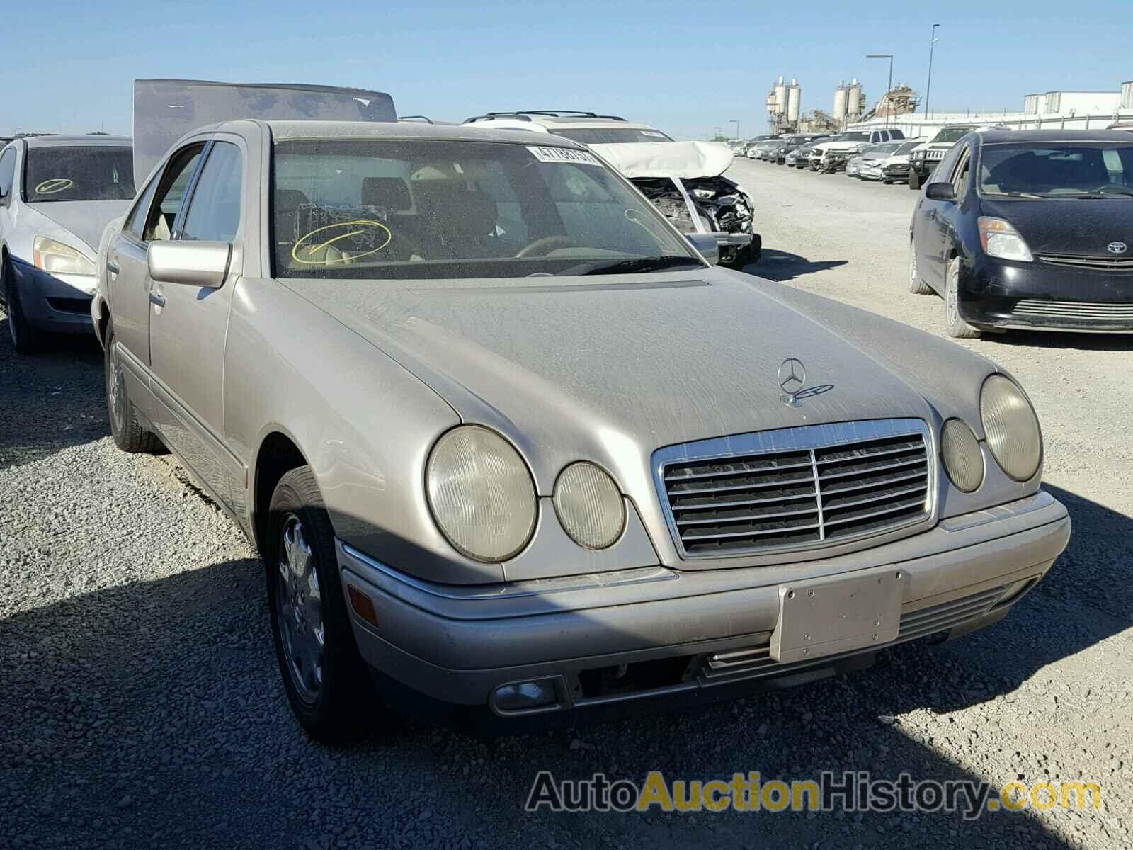 1998 MERCEDES-BENZ E 320, WDBJF65F2WA543516