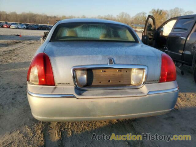 LINCOLN TOWNCAR SIGNATURE LIMITED, 1LNHM82V56Y626549