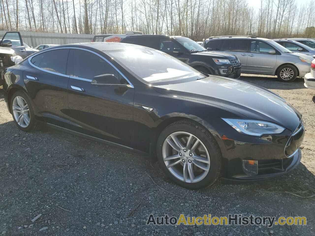 TESLA MODEL S, 5YJSA1S14EFP51967