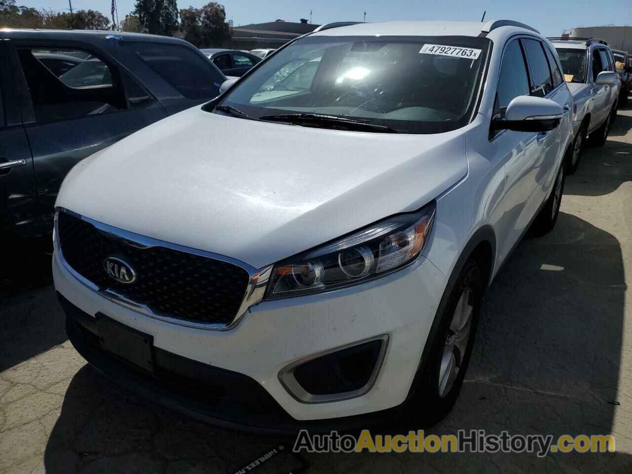 2016 KIA SORENTO LX, 5XYPG4A53GG104787