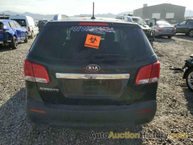 KIA SORENTO BASE, 5XYKT3A11BG186976