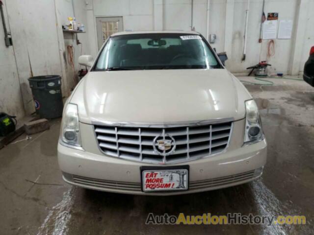 CADILLAC DTS LUXURY COLLECTION, 1G6KD5E60BU122802