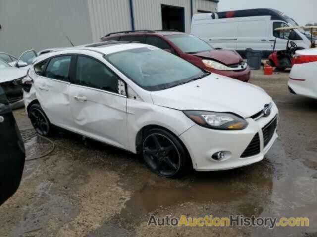 FORD FOCUS TITANIUM, 1FADP3N28DL105369