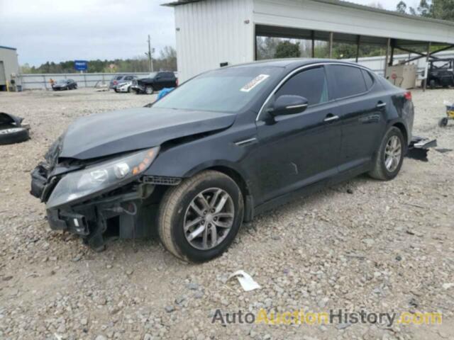 KIA OPTIMA LX, 5XXGM4A71DG251345