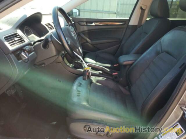 VOLKSWAGEN PASSAT SEL, 1VWCV7A32FC097464