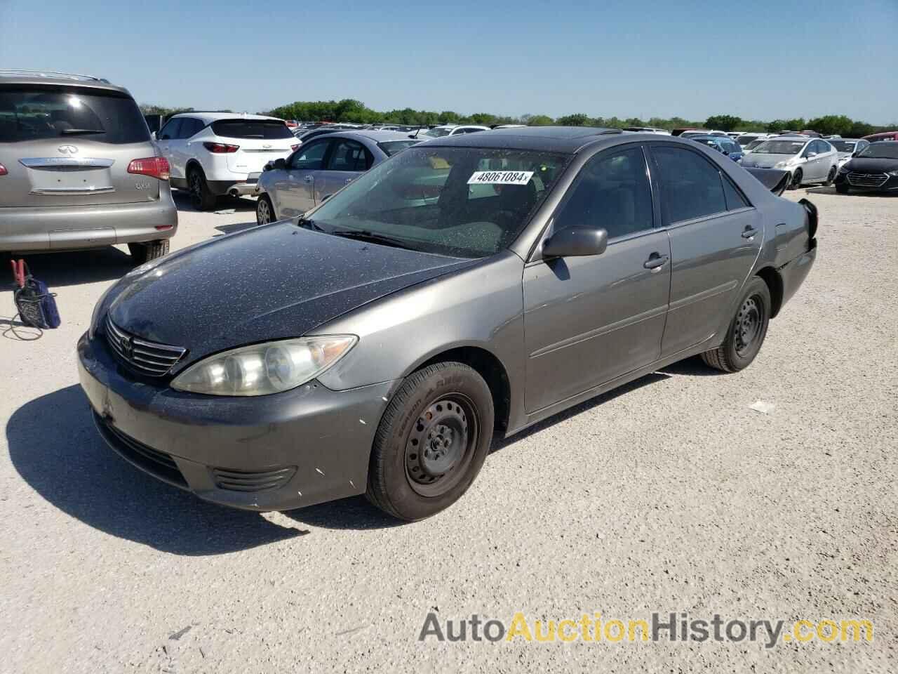 TOYOTA CAMRY LE, 4T1BE32K65U952264