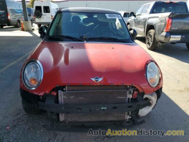 MINI COOPER, WMWSU3C51DT680403