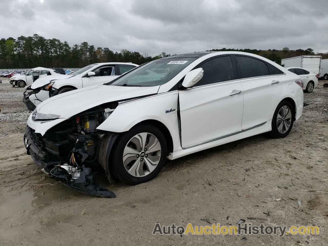 HYUNDAI SONATA HYBRID, KMHEC4A4XDA050468