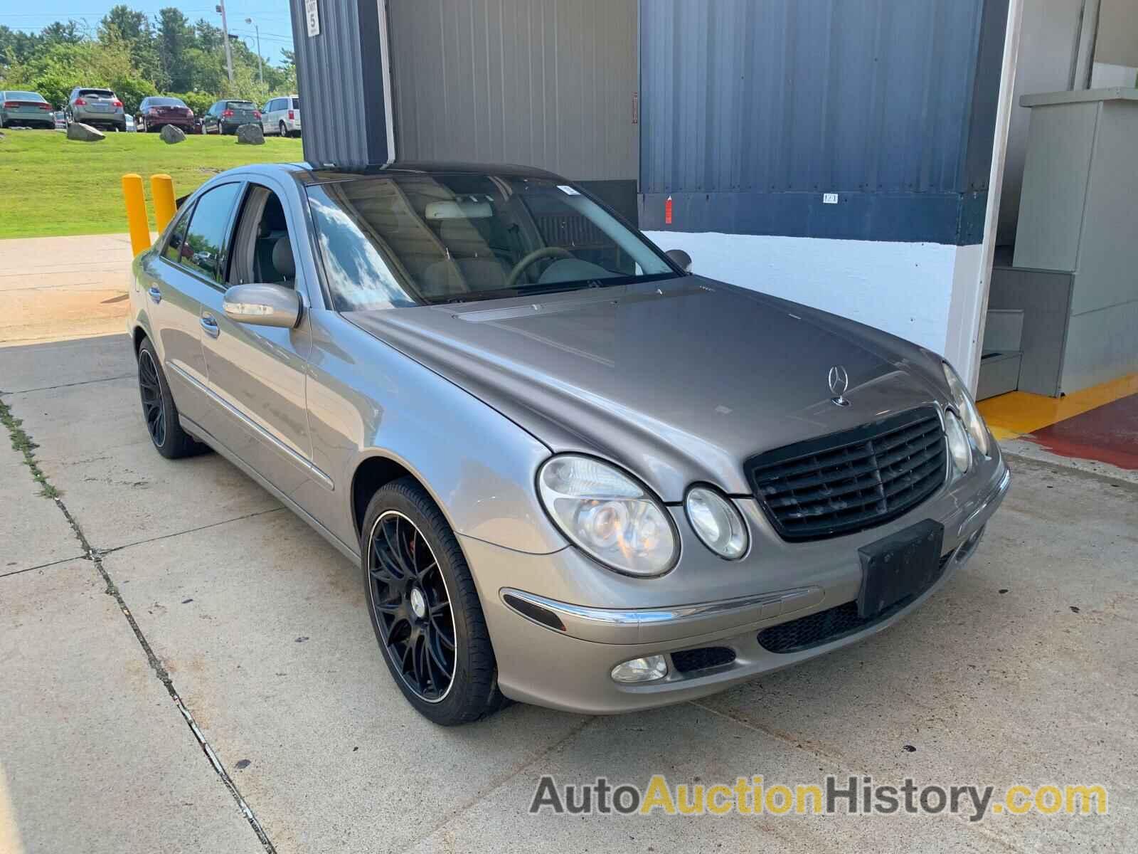 2004 MERCEDES-BENZ E 320 4MATIC, WDBUF82J74X122242