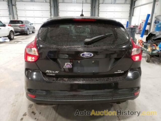 FORD FOCUS SE, 1FADP3K21EL184146