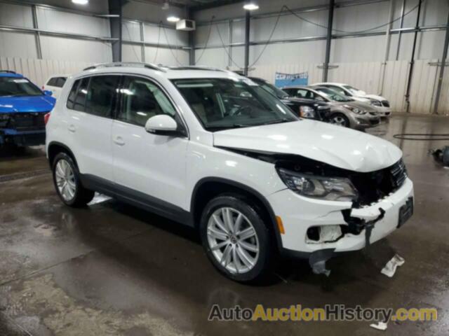 VOLKSWAGEN TIGUAN S, WVGBV7AX4GW527136