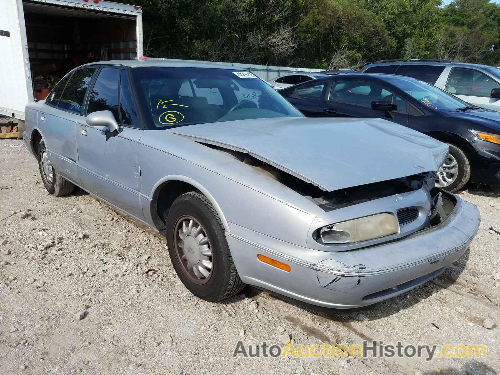 1998 OLDSMOBILE 88 BASE BASE, 1G3HN52K3W4800079