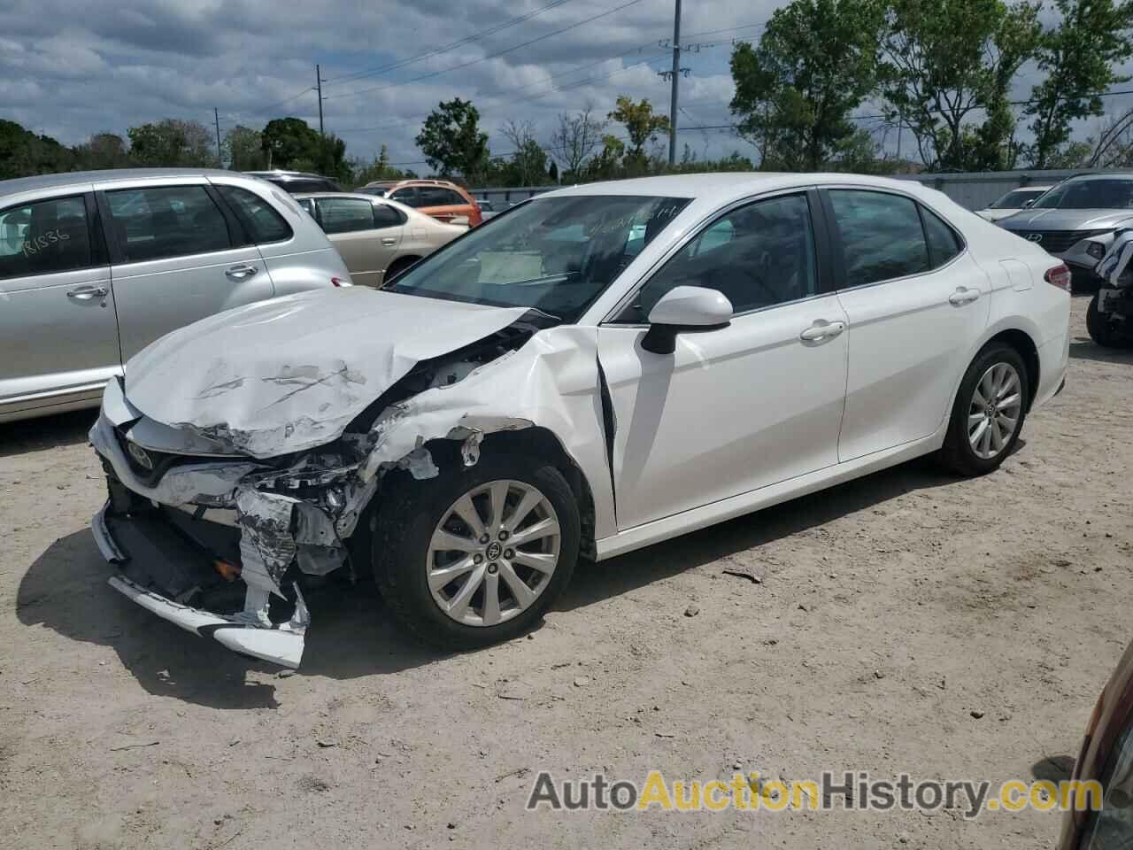 TOYOTA CAMRY L, 4T1B11HK6KU713705