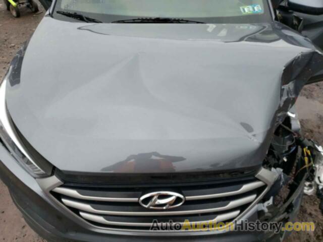 HYUNDAI TUCSON SE, KM8J2CA45JU676175