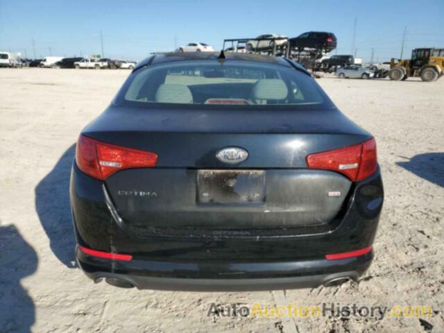 KIA OPTIMA LX, KNAGM4A77B5125859