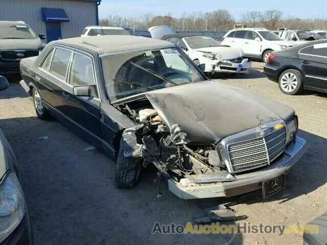 1990 MERCEDES-BENZ 560 SEL, WDBCA39E3LA543950