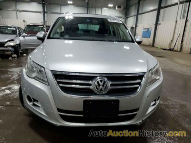 VOLKSWAGEN TIGUAN S, WVGBV7AX4BW520650