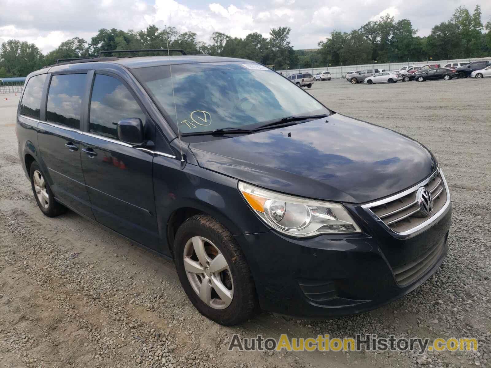 2011 VOLKSWAGEN ROUTAN SE, 2V4RW3DG7BR643507