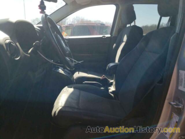 JEEP COMPASS LATITUDE, 1C4NJDEB8DD207657