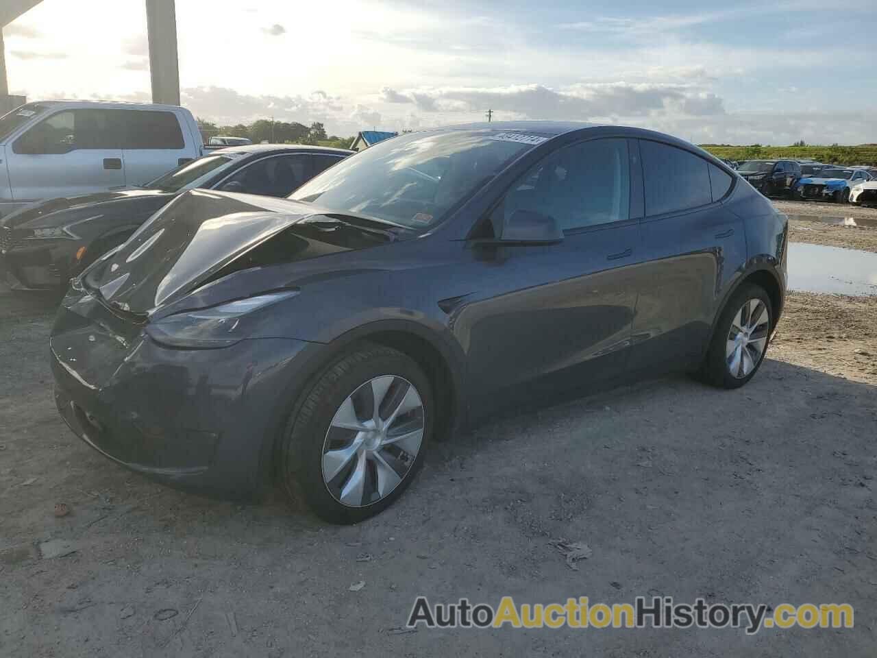 TESLA MODEL Y, 7SAYGDEEXPA170453