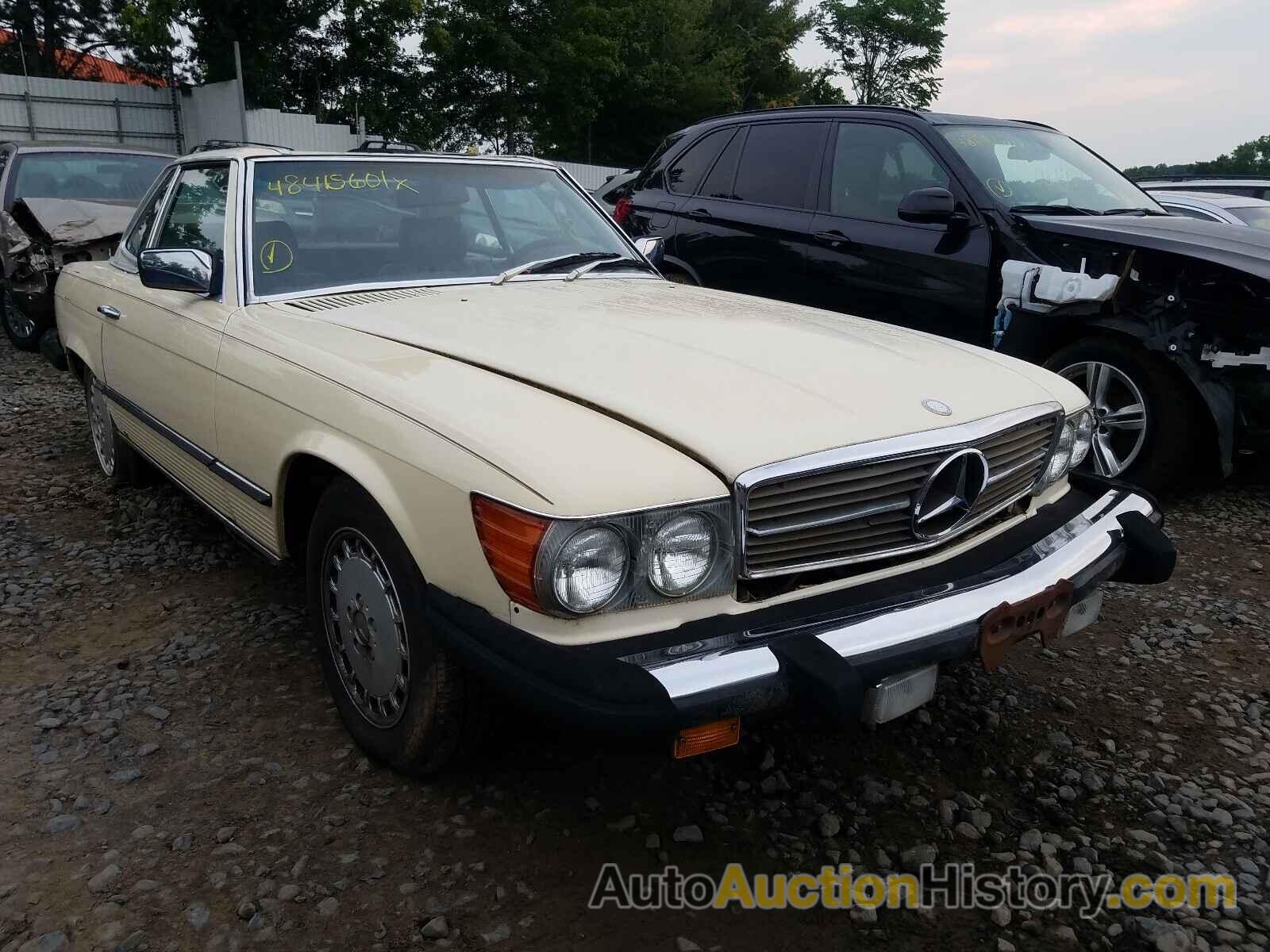 1981 MERCEDES-BENZ 380-CLASS SL, WDBBA45A9BB002284