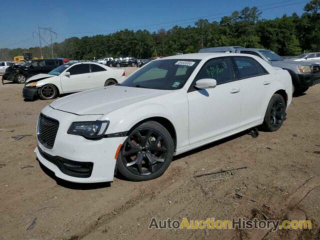 CHRYSLER 300 S, 2C3CCABT3MH667412