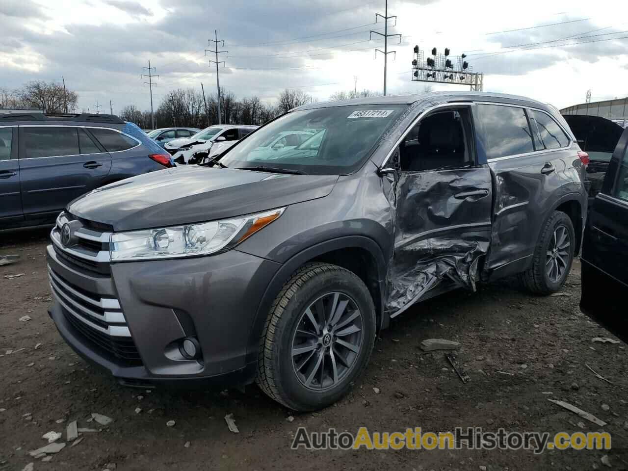 TOYOTA HIGHLANDER SE, 5TDJZRFH3JS526990