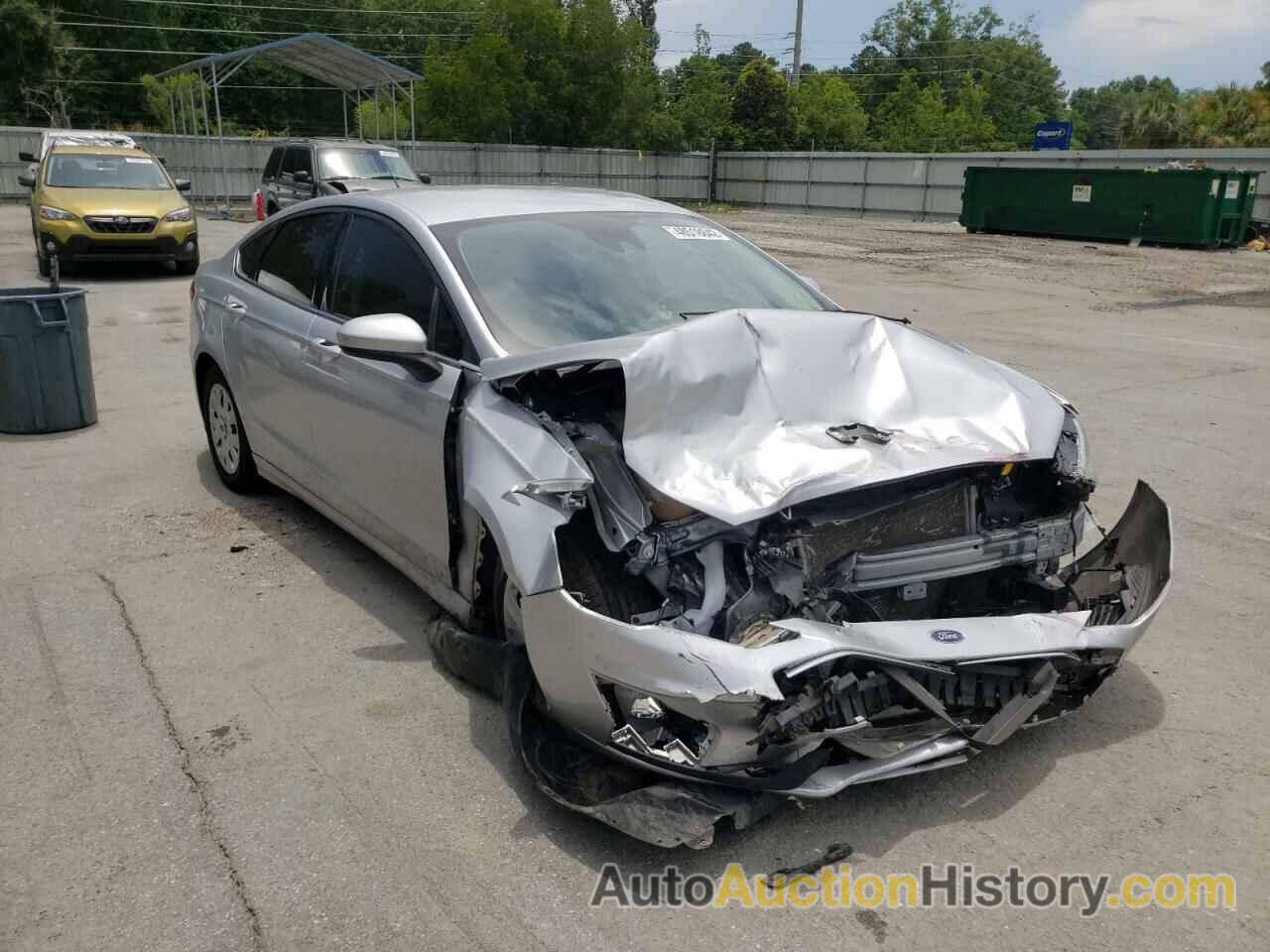 2019 FORD FUSION S, 3FA6P0G72KR132310