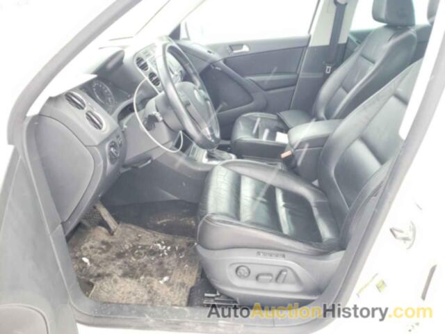 VOLKSWAGEN TIGUAN SE, WVGBV7AX6AW527887